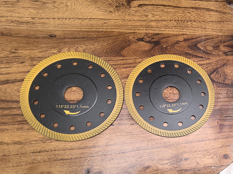 Saw blade