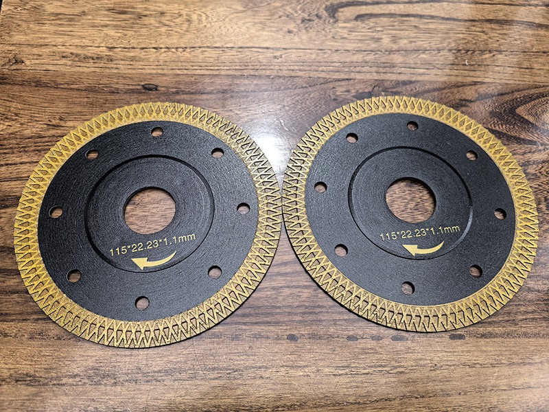 Saw blade