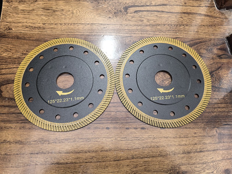 Saw blade